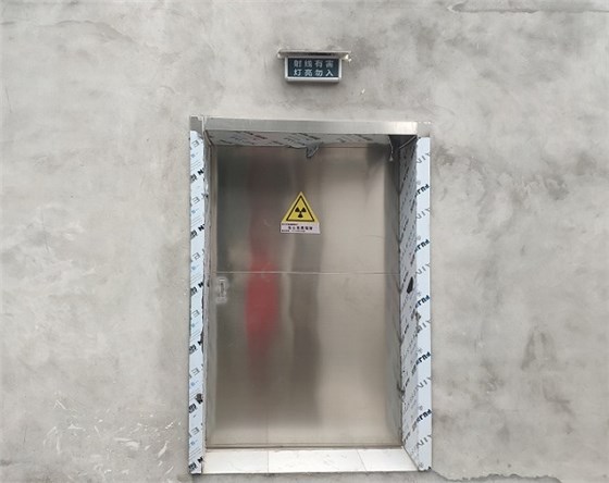 安裝后的防輻射鉛門 安裝后的防輻射鉛門